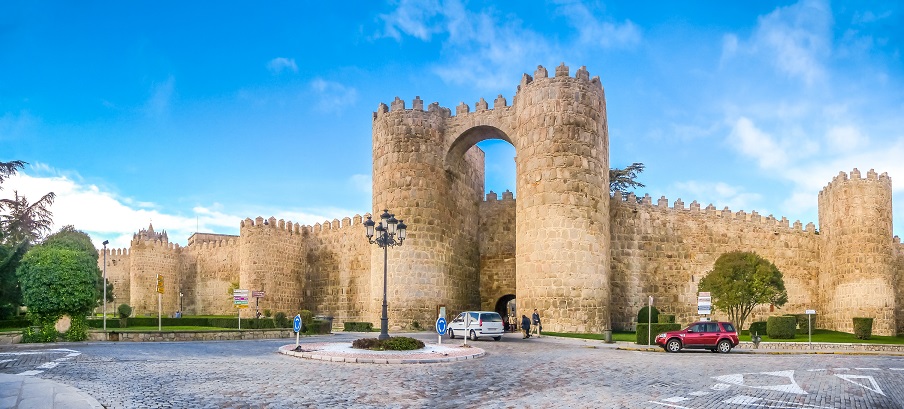 The walls of Ávila, minutes from the hotel
